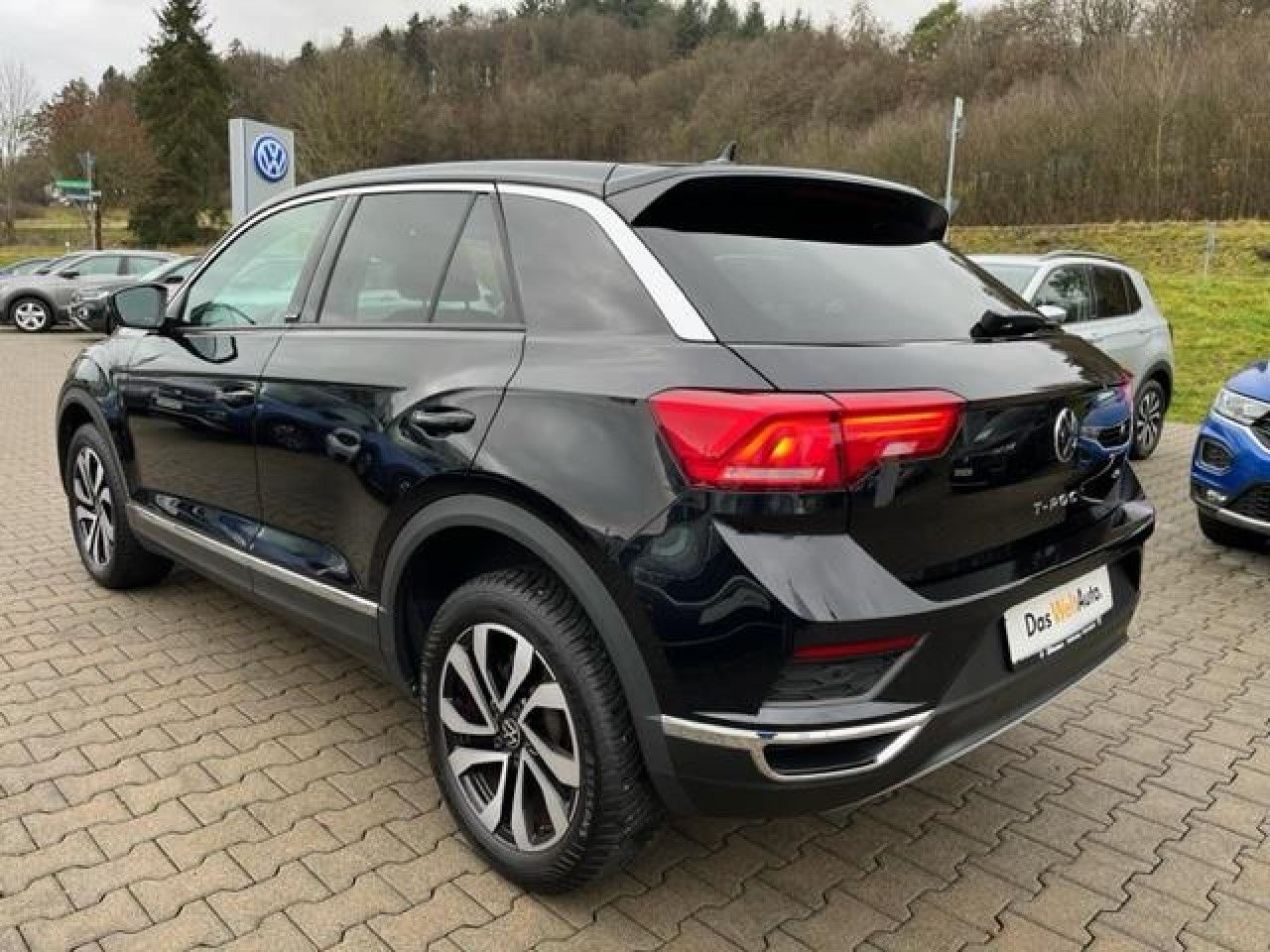 Volkswagen T-Roc Active 1.5 TSI - Samsaru's Car Outlet