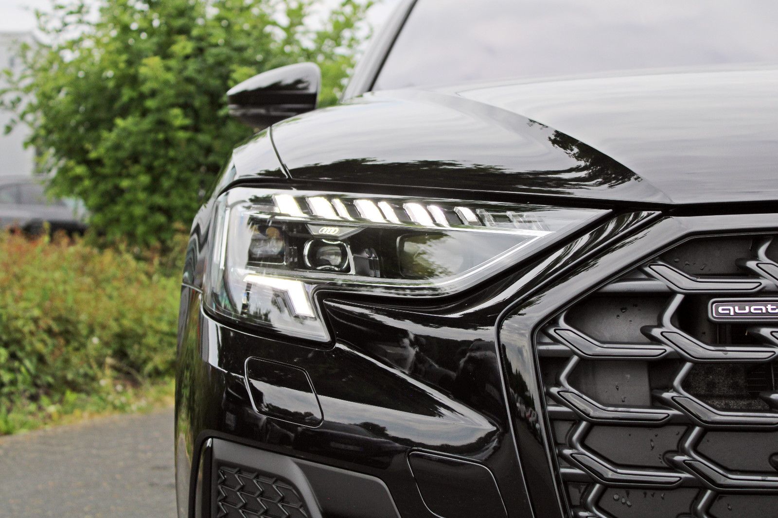 Audi A8 Lang 55TFSI PANO AHK FONDPAKET DIGITAL LED" → "Audi A8 Lang 55TFSI - Samsaru's Car Outlet
