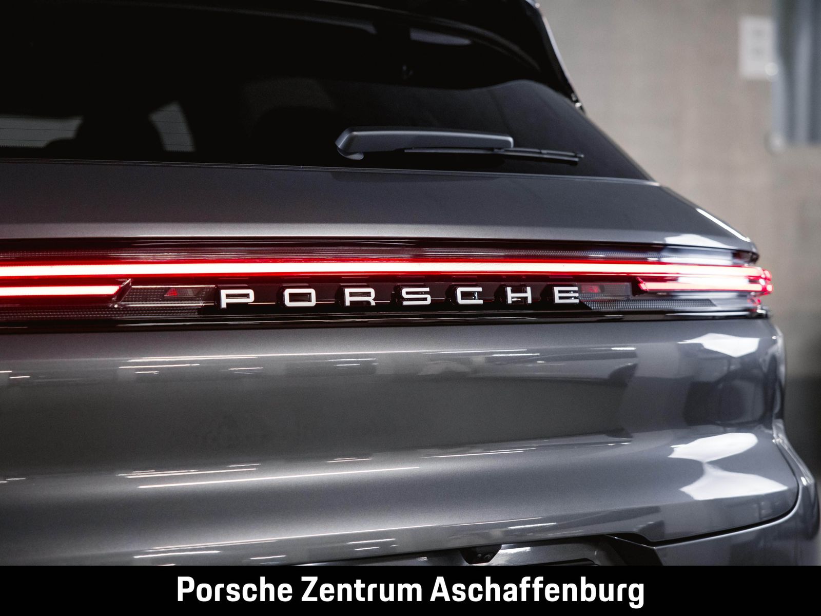 Porsche Cayenne E-Hybrid Sportabgasanlage Sportlenkrad