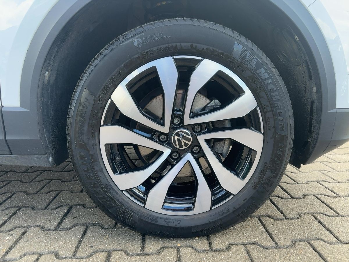 Volkswagen T-Roc 1.0 TSI Active - Samsaru's Car Outlet