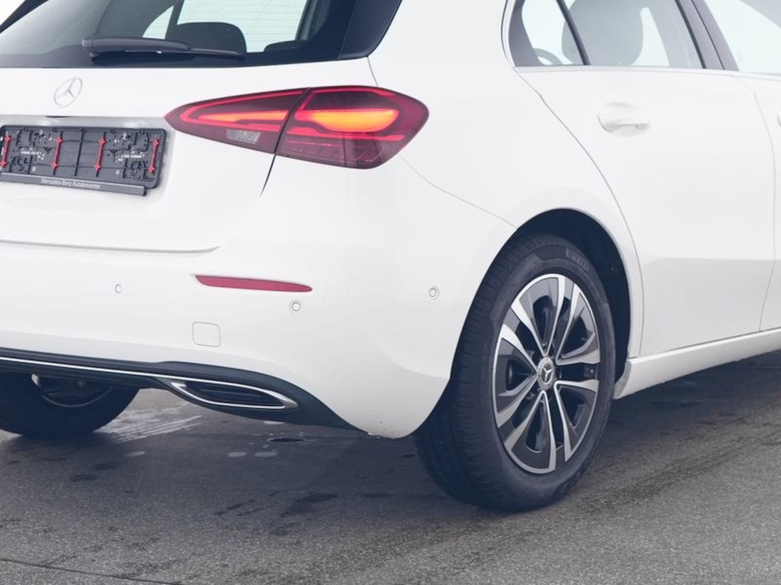 Mercedes-Benz A 180 Progressive - Samsaru's Car Outlet
