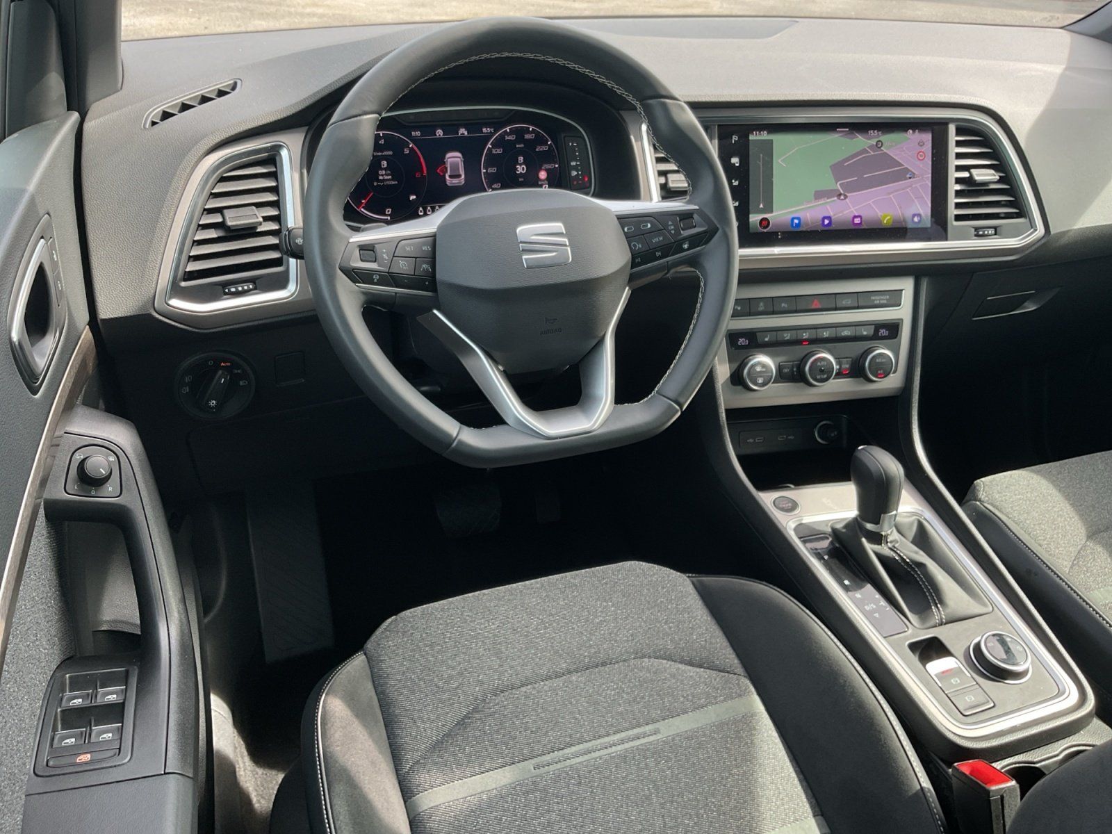 Seat Ateca 2.0 TDI DSG Xperience AHK LED NAVI SHZ PDC