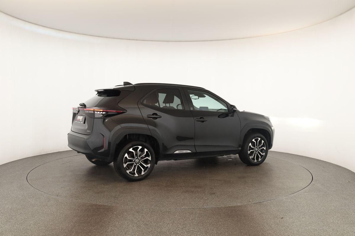 Toyota Yaris Cross CVT Team D LED Navi SHZ iACC Kam 17"