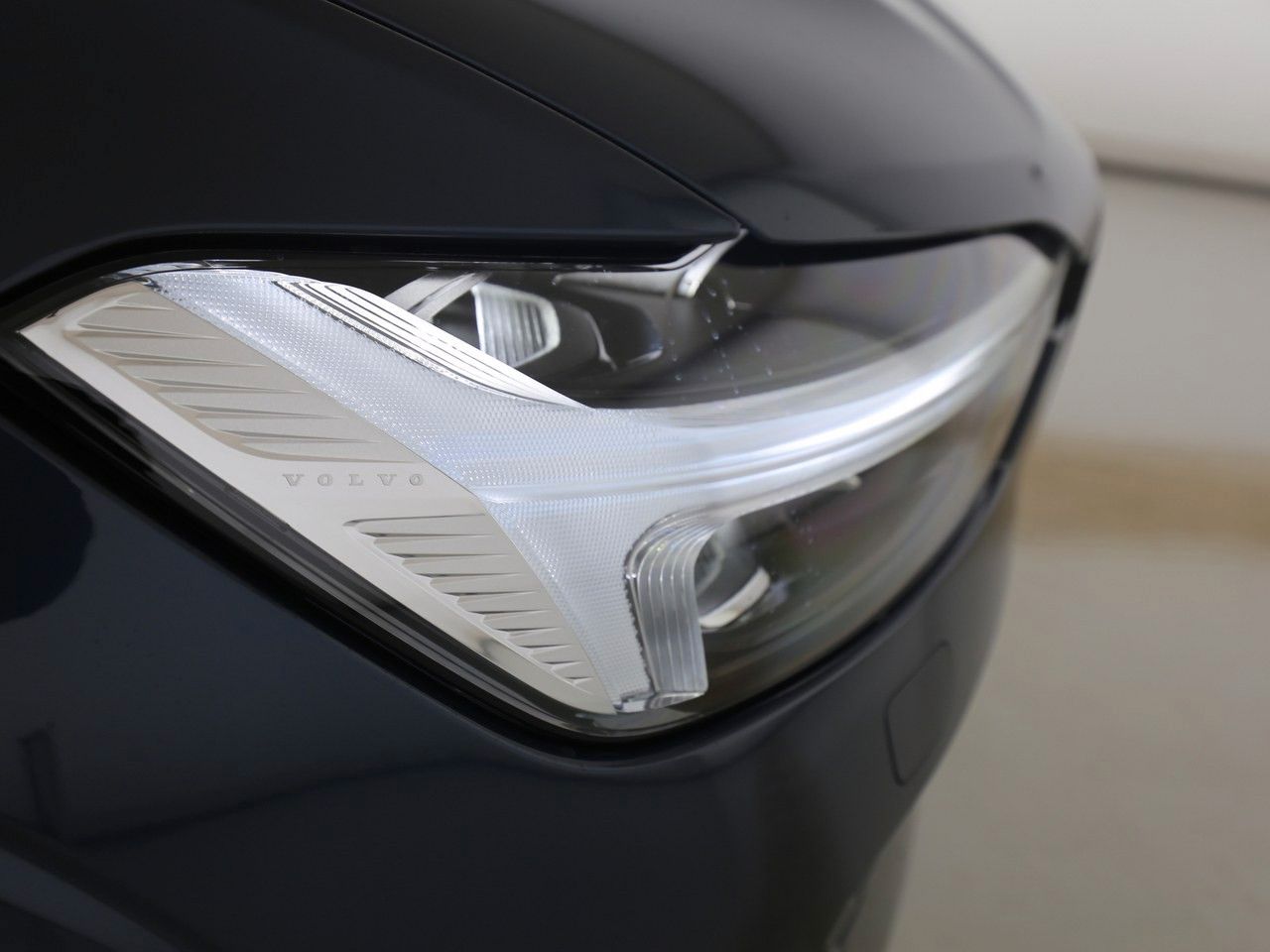 Volvo XC 60 B5 Ultra Dark AWD