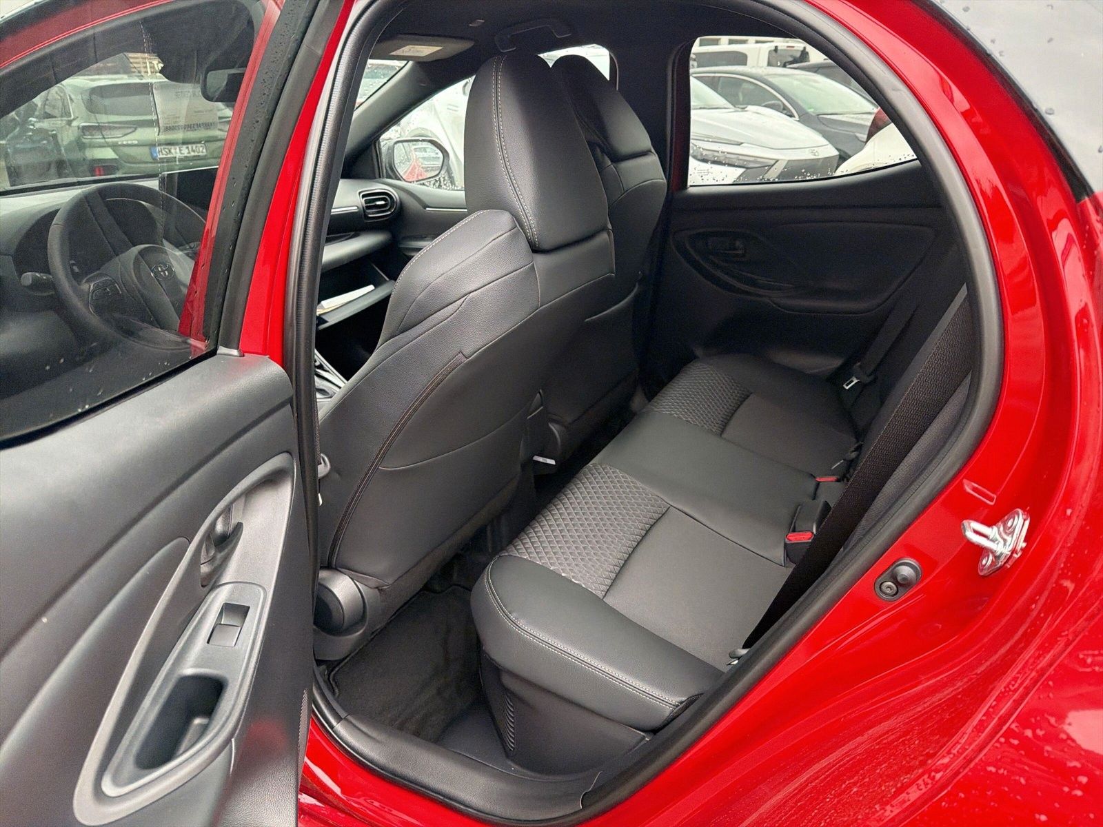 Toyota Yaris Hybrid Style Plus | LED | PDC | Kamera