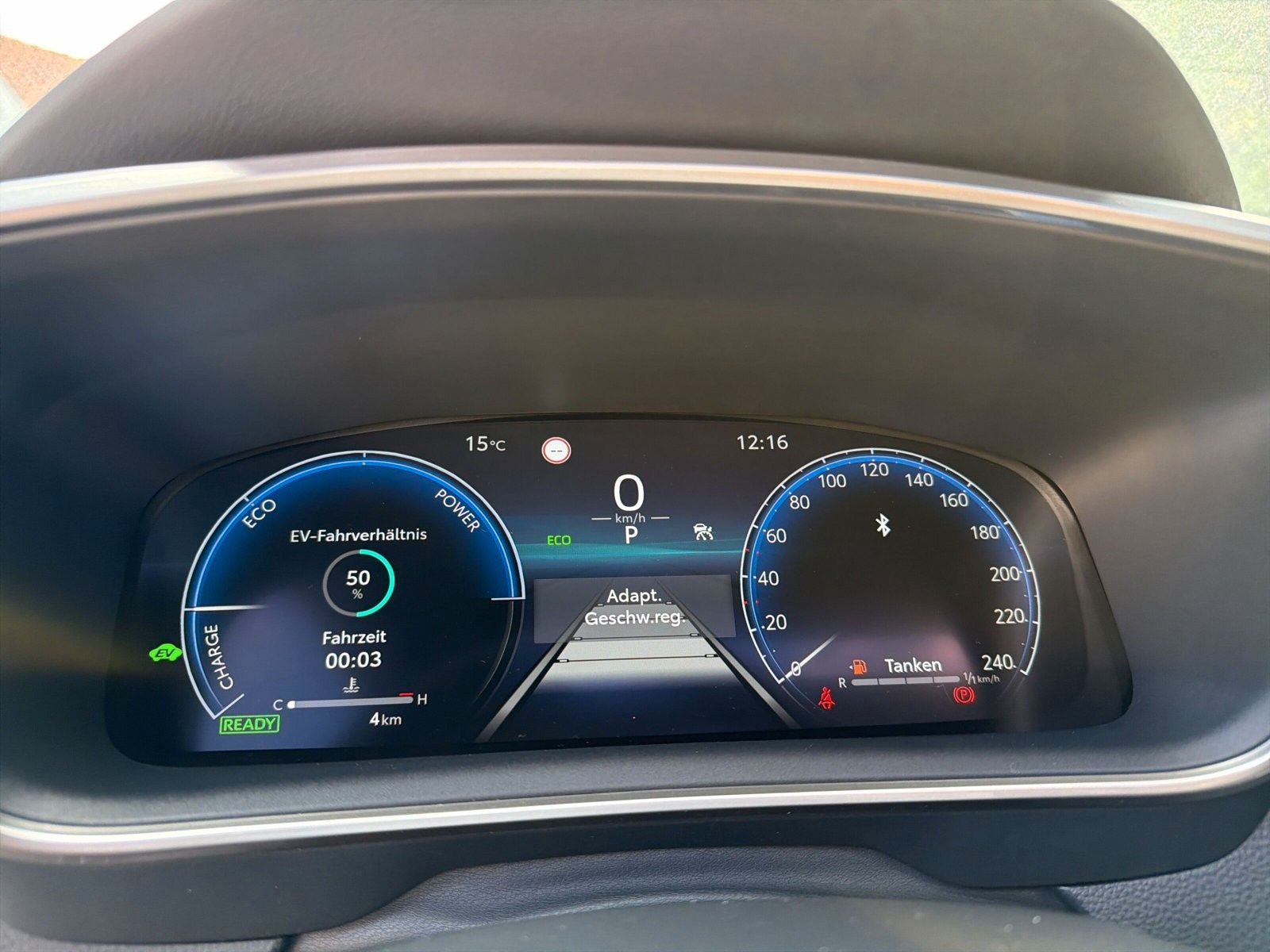 Toyota Corolla 2.0l Lounge | Schiebedach | HUD | Matrix