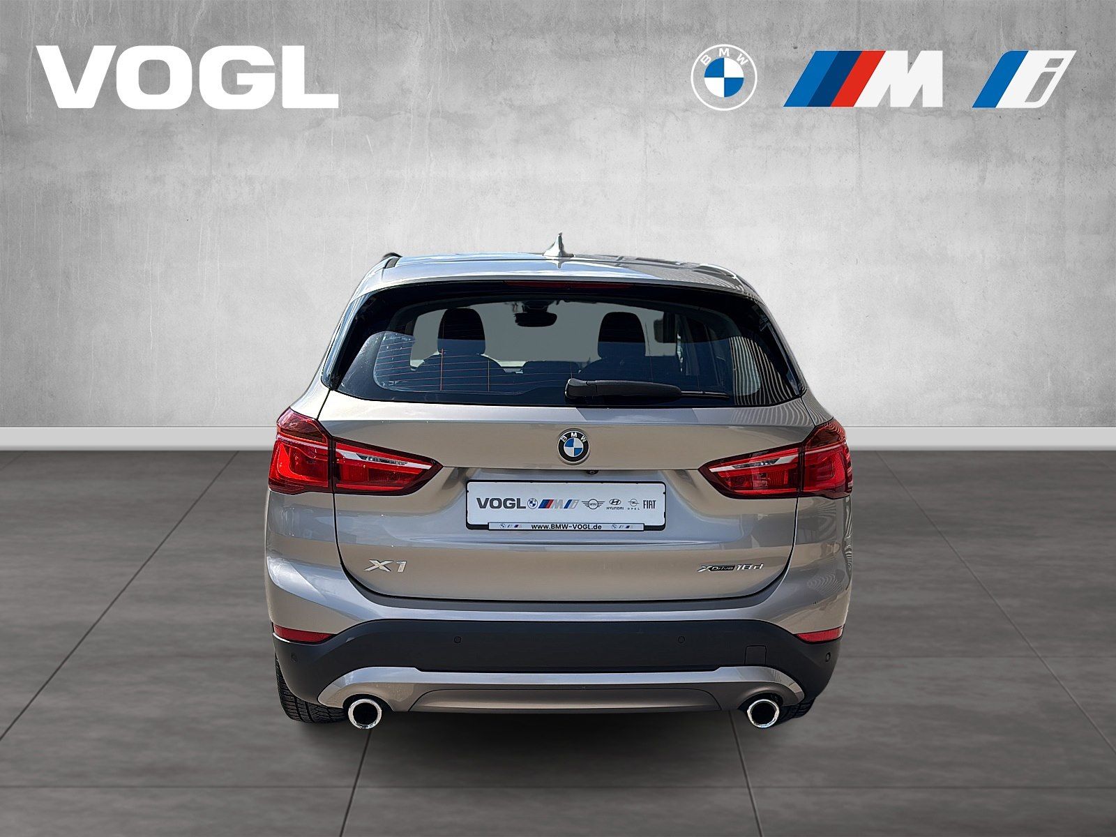 BMW X1 xDrive18d - Samsaru's Car Outlet