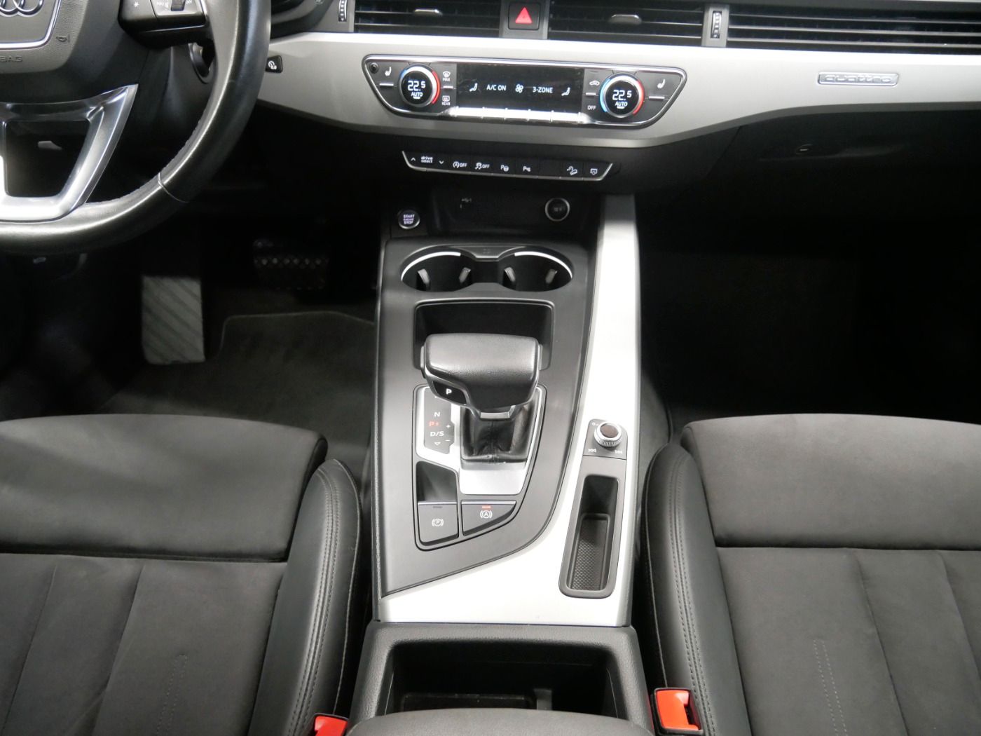 Audi A4 allroad 40 TDI quattro S tro. MATRIX AHK PANO