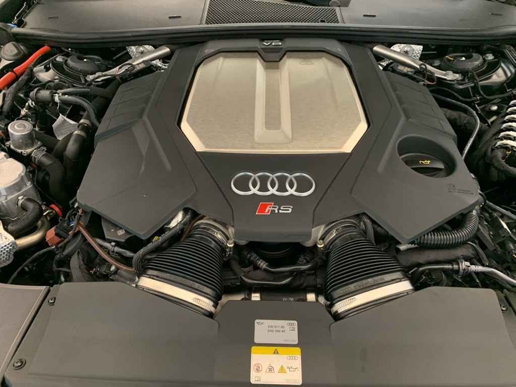 Audi RS6 Avant *KERAMIK*RS-ABGAS*LASER*PANO*STDHZ*AHK