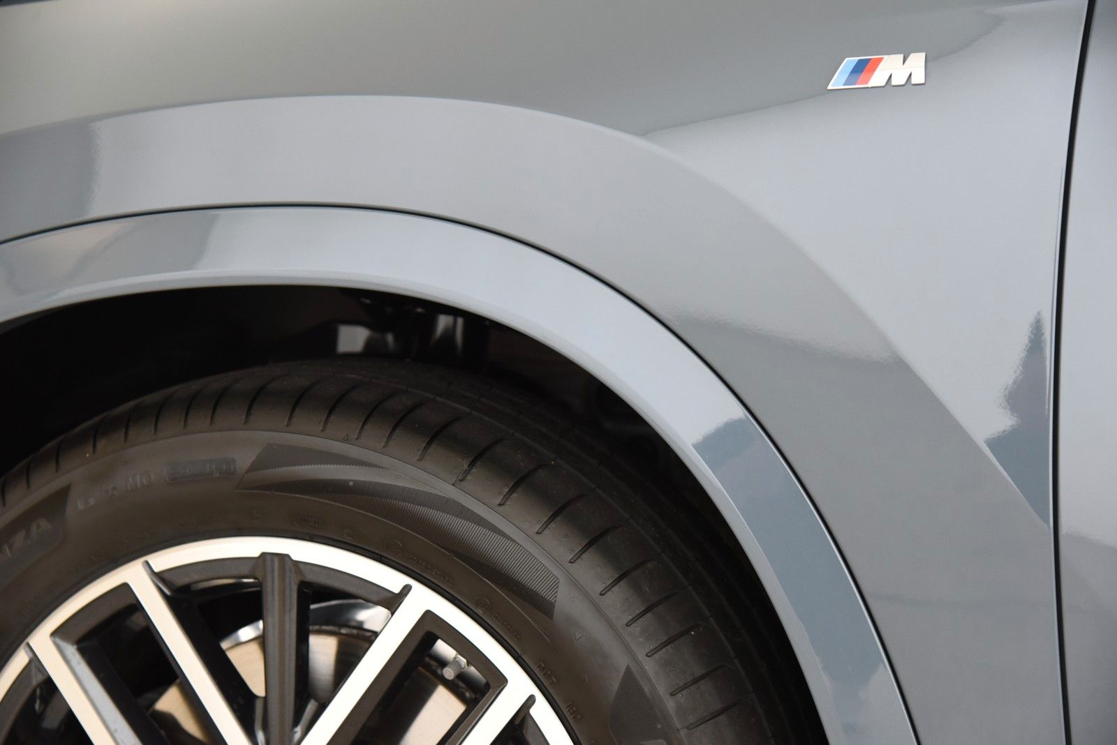 BMW X1 xDrive23d M Sportpaket - Samsaru's Car Outlet