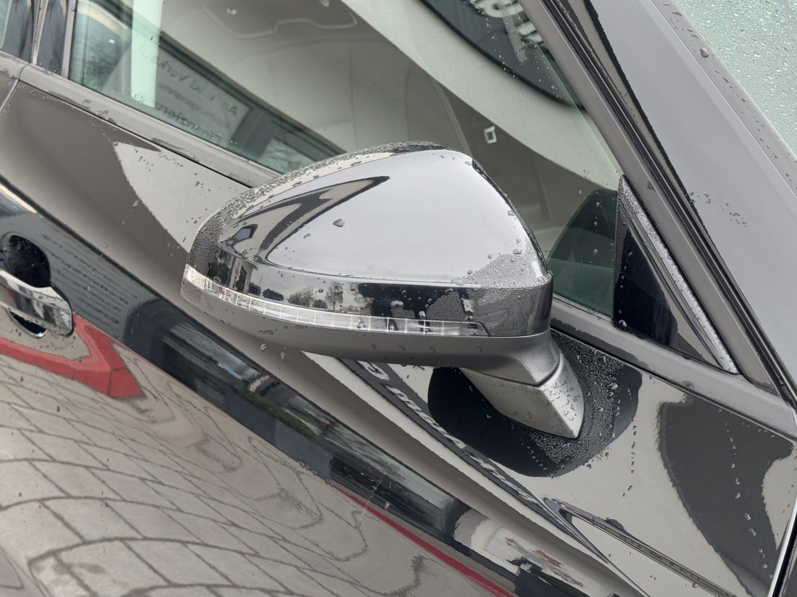 Audi A4 Lim. 40 TDI quattro S-Tr. - Samsaru's Car Outlet