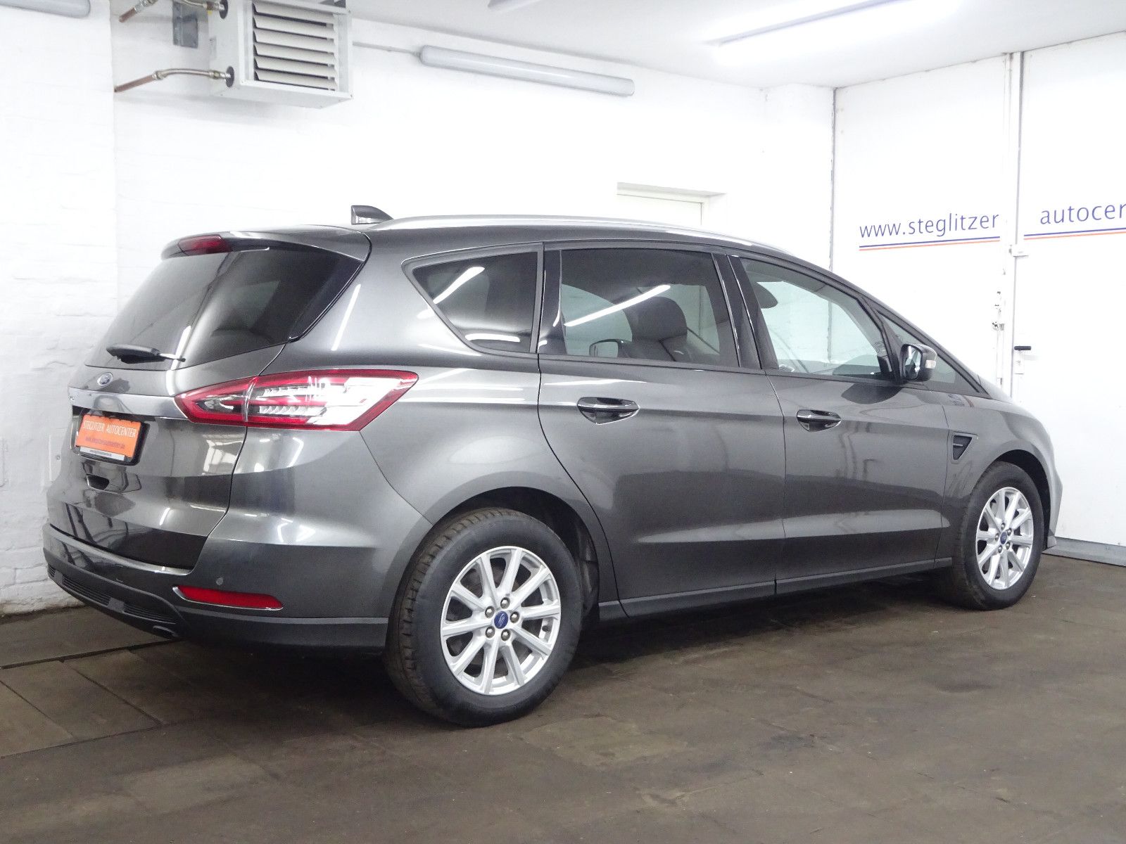 Ford S-Max 2.0 Aut./ACC/LED/Kamera/Winter/PDC/Nav/SHZ