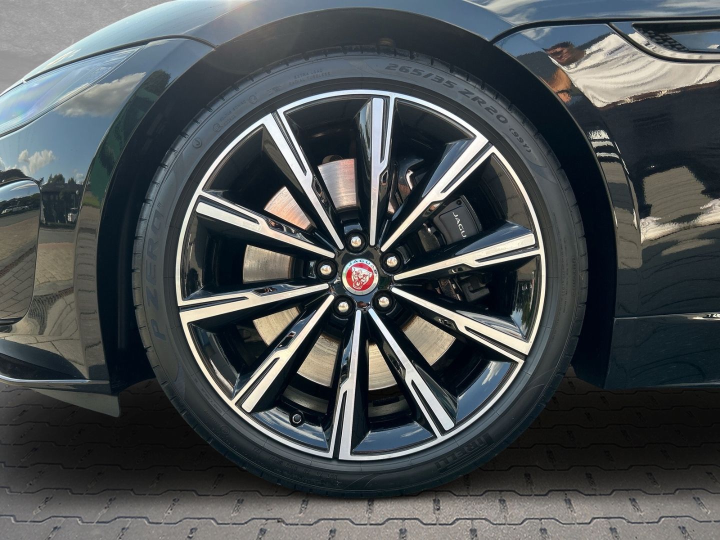 Jaguar F-Type P575 AWD R Coupe Klima Sitze elektr. Spoi