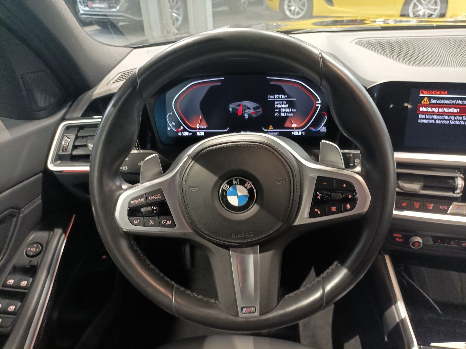 BMW 320 i Sport Line - Samsaru's Car Outlet