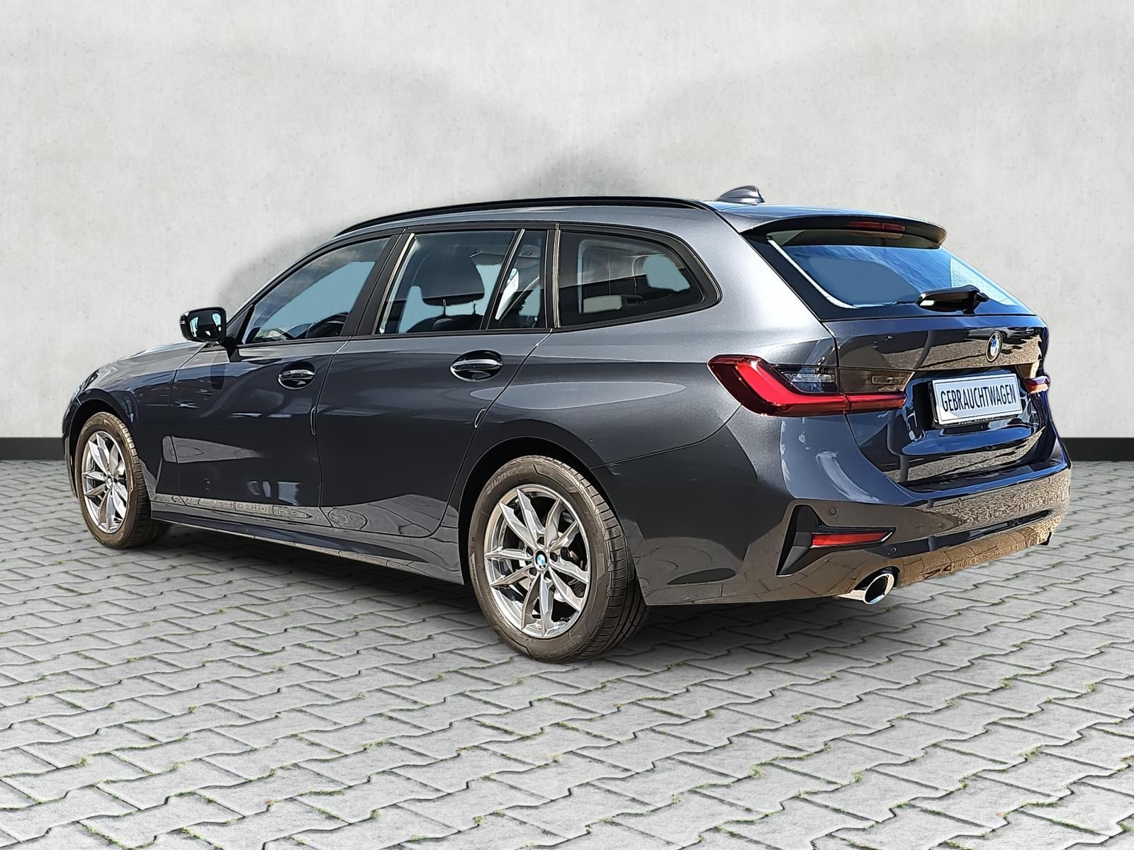 BMW 320d xDrive Touring Advantage - Samsaru's Car Outlet