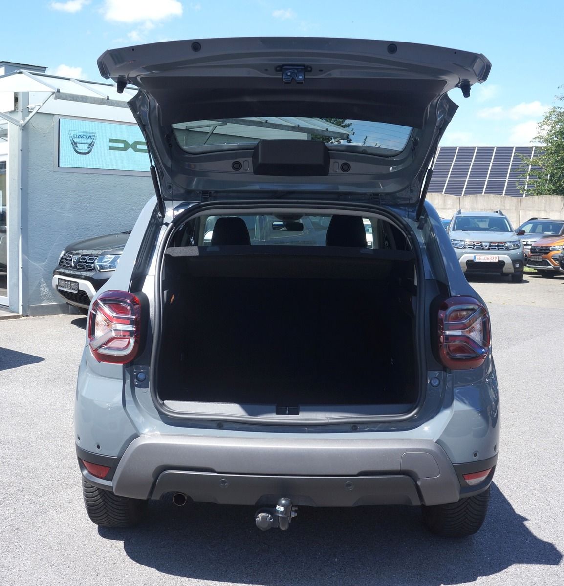 Dacia Duster TCe150AUTOM - Samsaru's Car Outlet