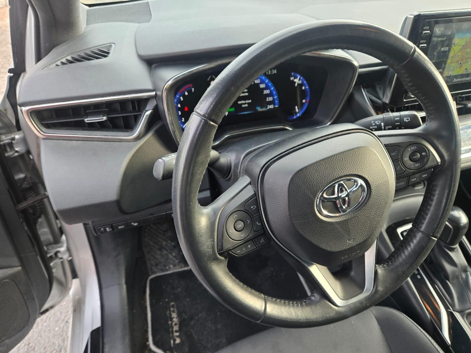 Toyota Corolla 1.8 Hydrid 1.Hand/Kamera/SHZ/NAVI/PDC...