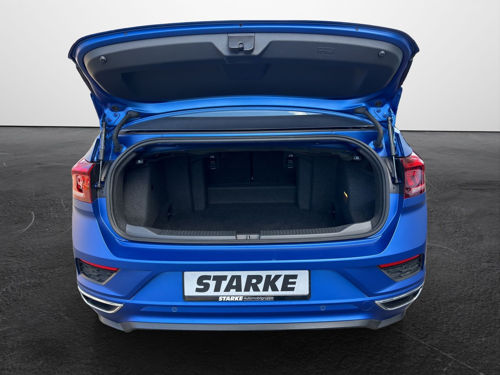 Volkswagen T-Roc 1.5 TSI DSG R-Line - Samsaru's Car Outlet