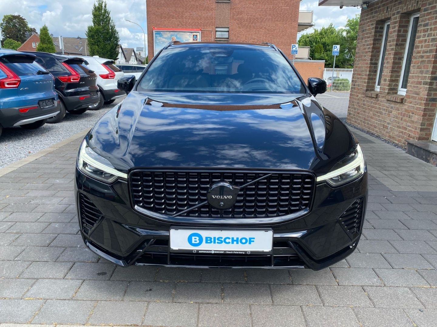 Volvo XC60 T8 Black Edition Ultra Plug-In AHK AWD Twin