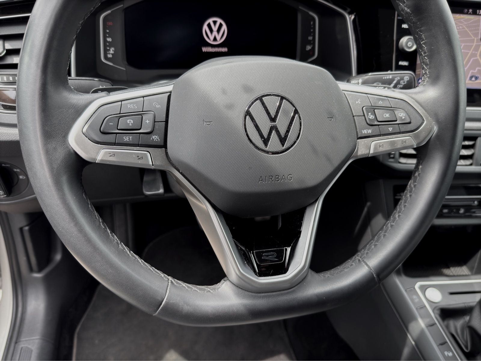 Volkswagen Taigo 1.0 TSI DSG R-LINE BLACK - Samsaru's Car Outlet