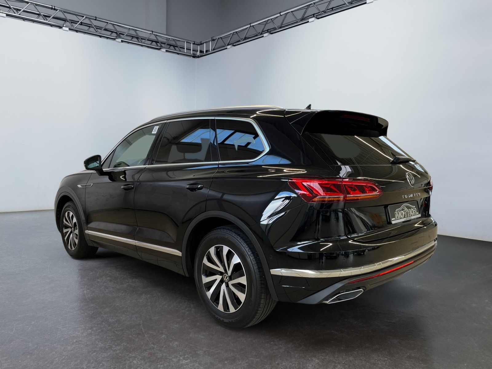 Volkswagen Touareg Elegance 3.0 V6 TDI DSG 4Motion LEDER AH