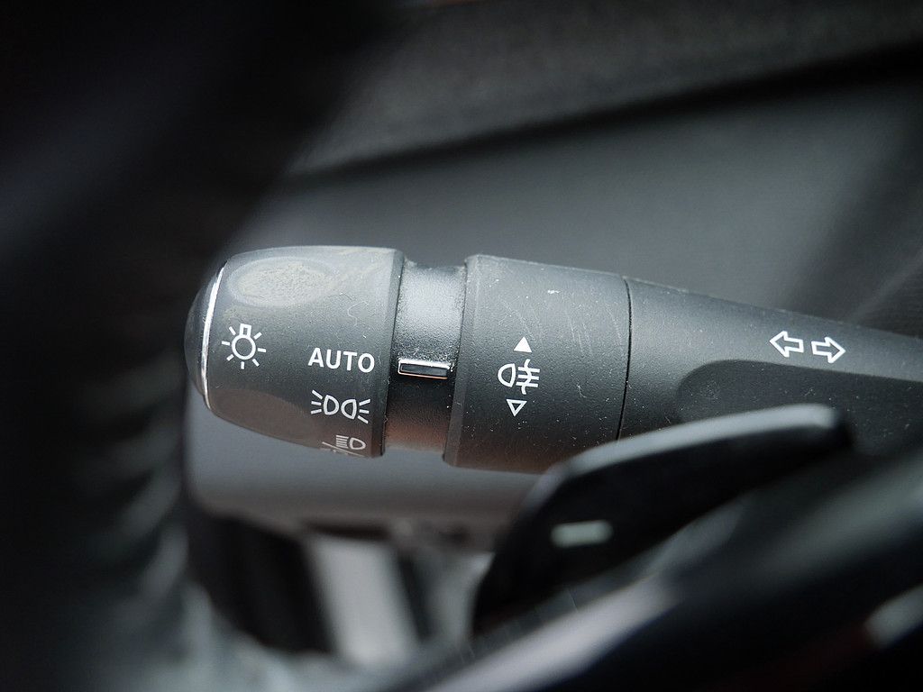 Peugeot 308 SW Allure - Samsaru's Car Outlet