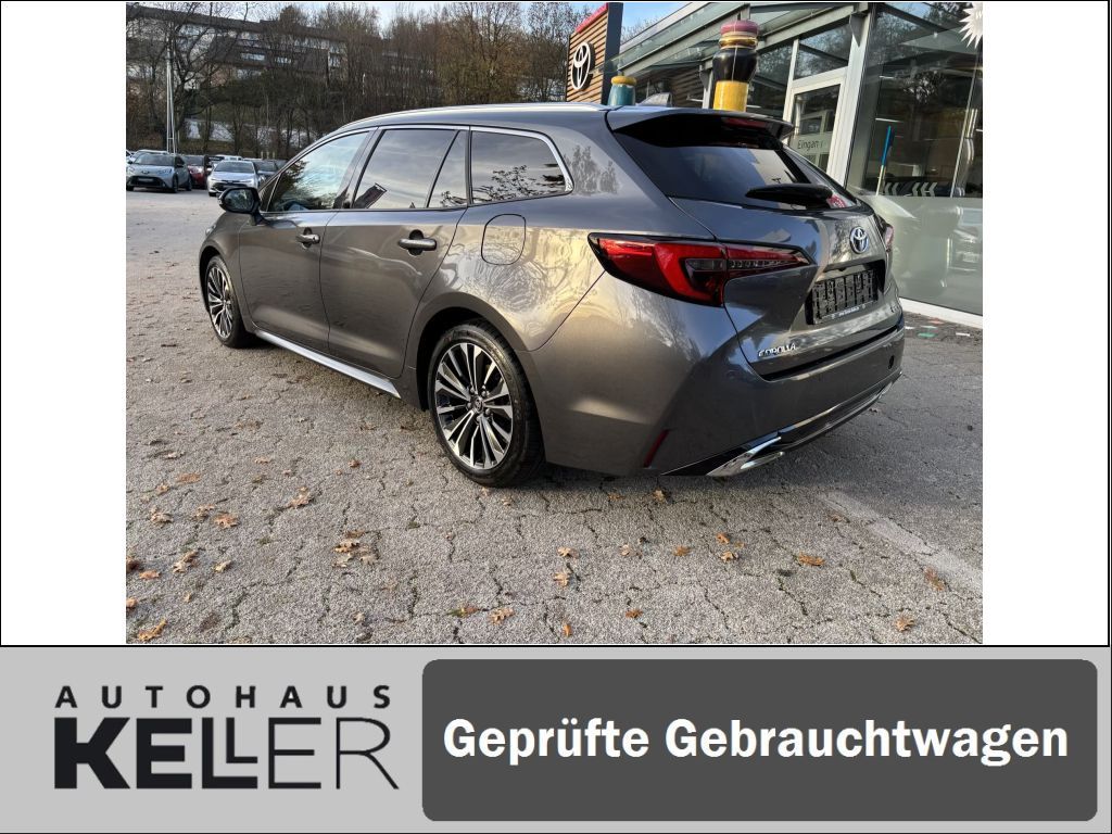 Toyota Corolla 1.8 Hybrid Touring Sports Teamplayer