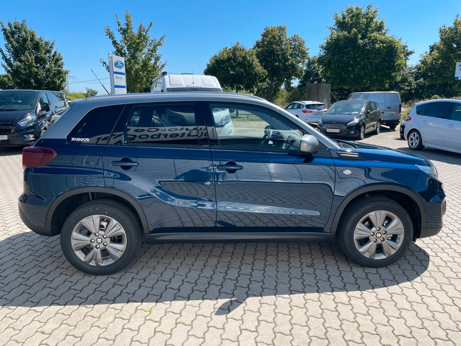Suzuki Vitara Hybrid Shinkai 4x2 - Samsaru's Car Outlet