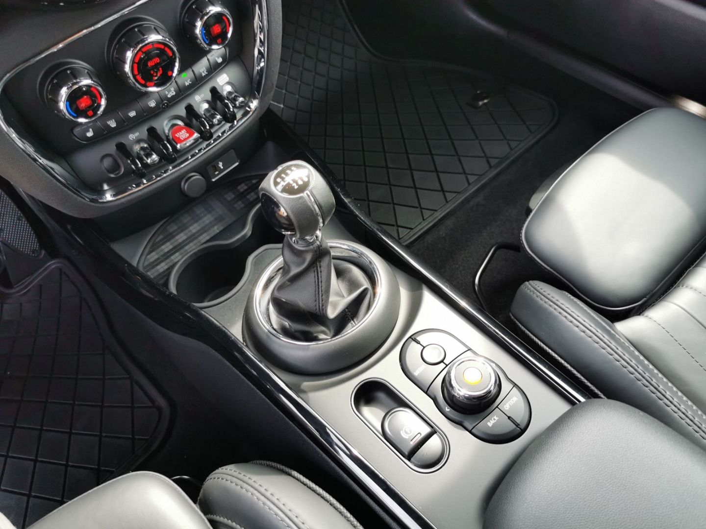 MINI Cooper D Clubman Yours - Samsaru's Car Outlet
