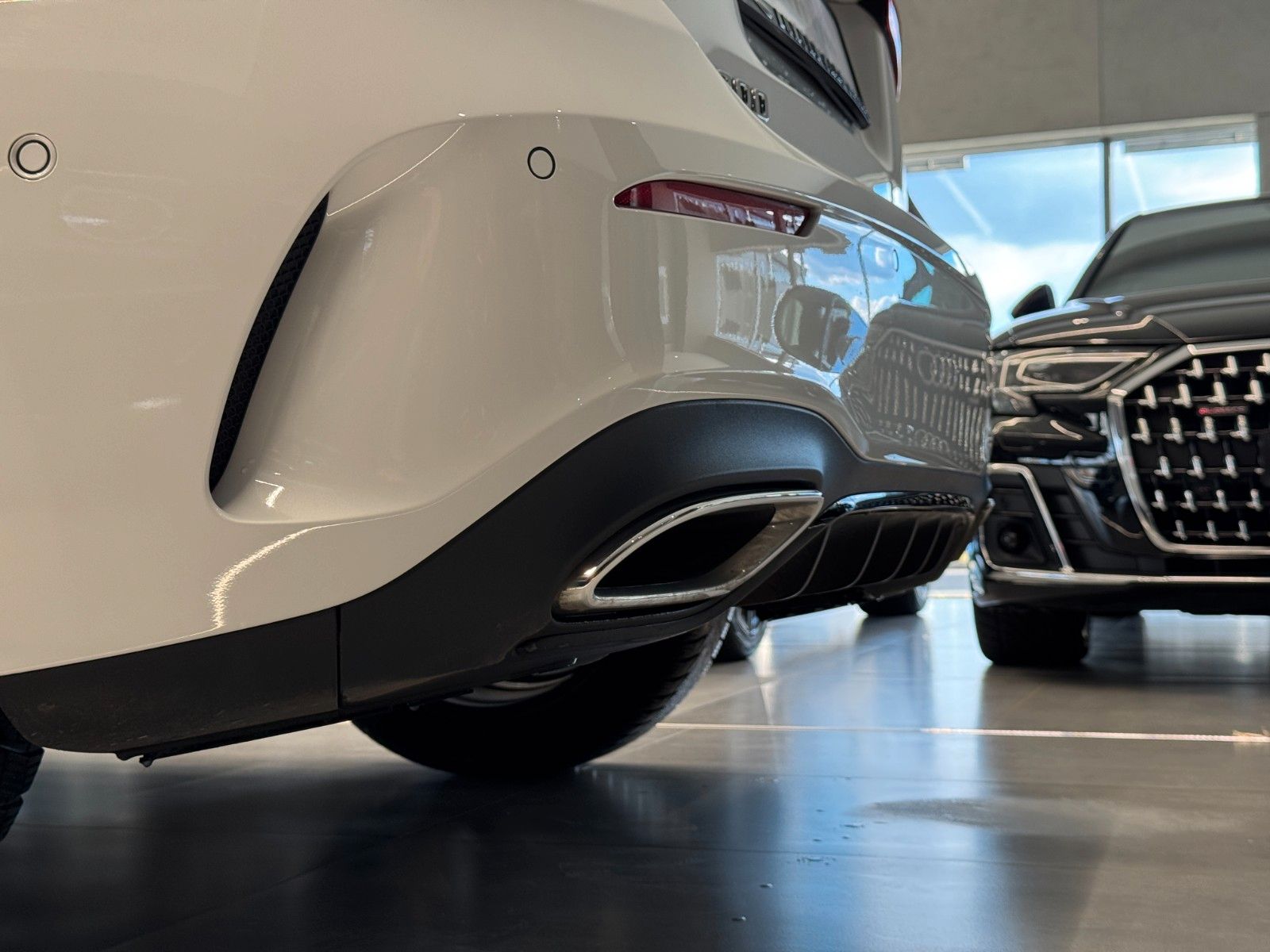 Mercedes-Benz A 200 AMG Line - Samsaru's Car Outlet