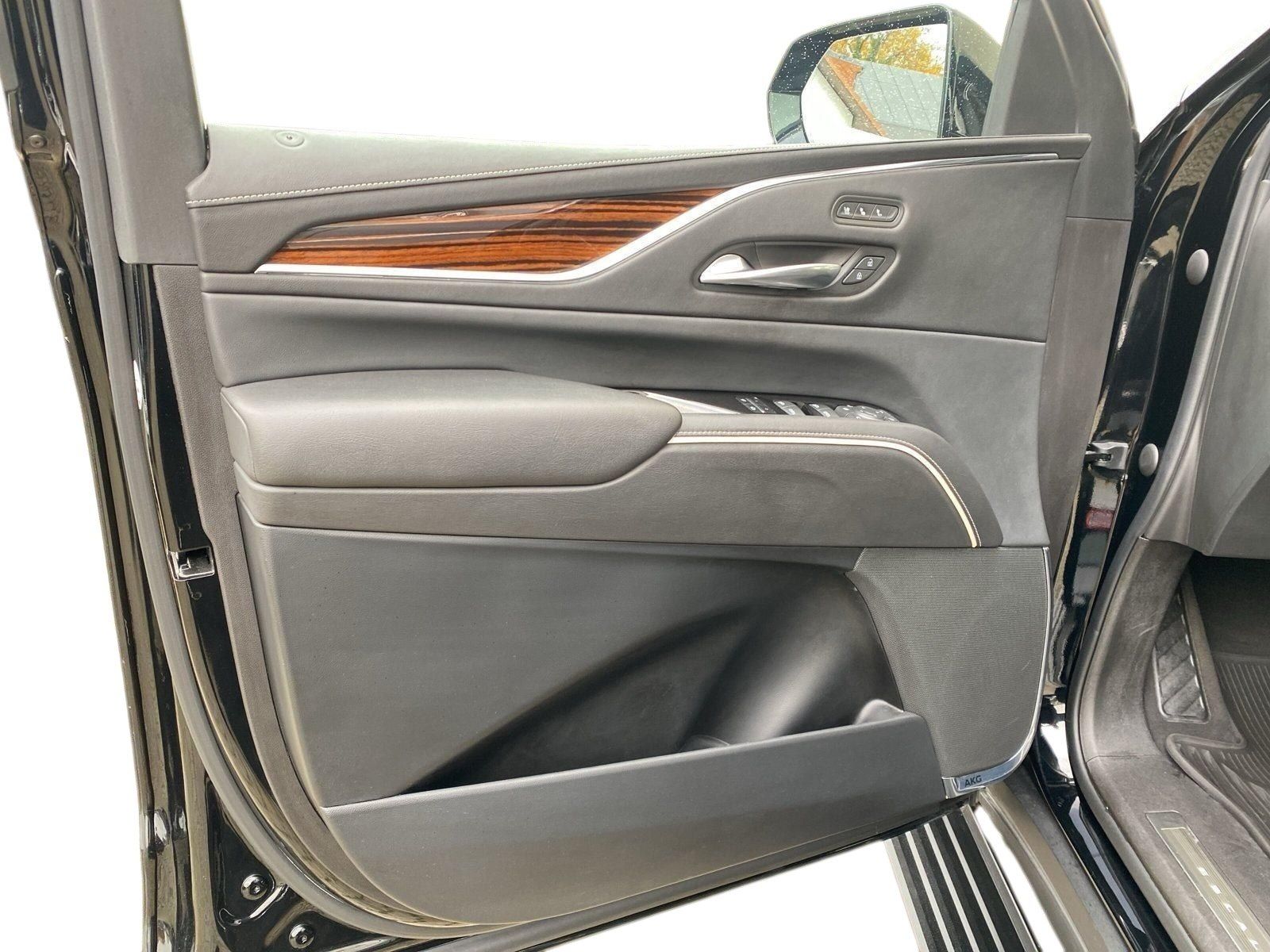 Cadillac Escalade ESV Premium Luxury AWD