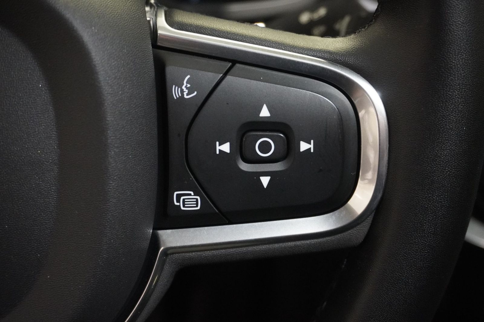 Volvo S60 B4 7DCT CORE Kamera/LED