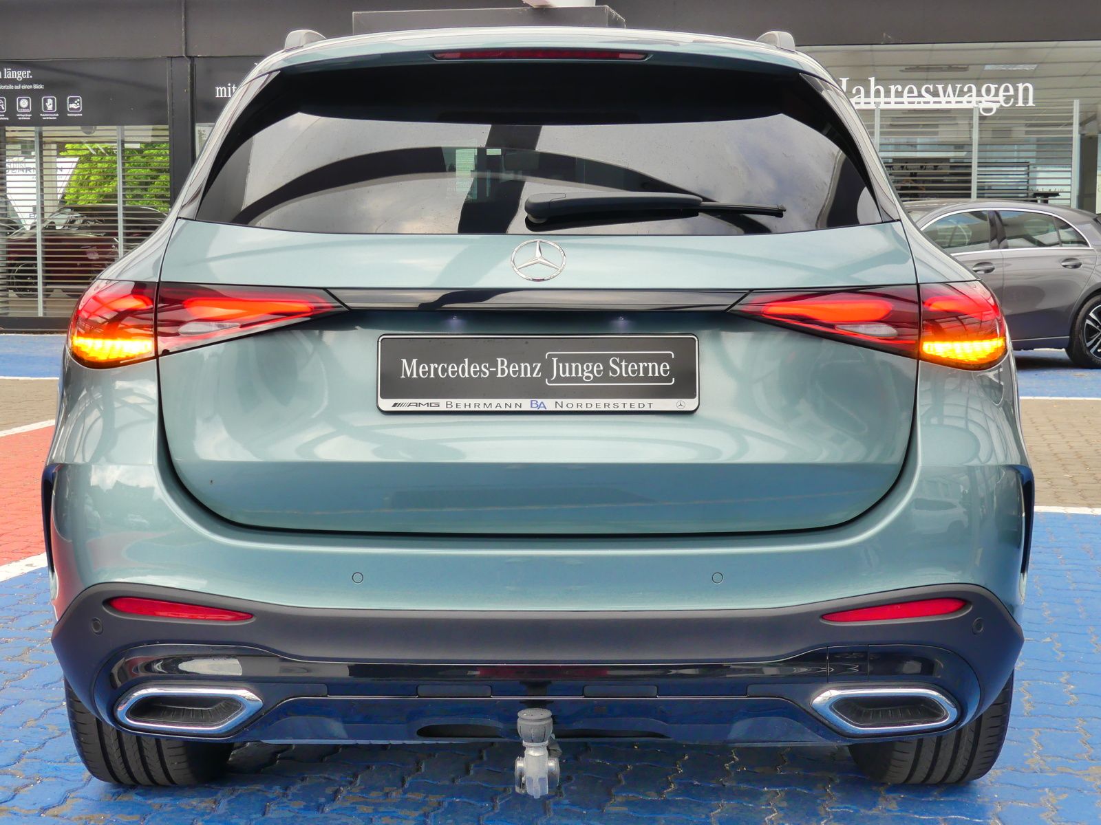 Mercedes-Benz GLC 220d AMG 4M +AHK*Panorama+Distronic+360°Kam+
