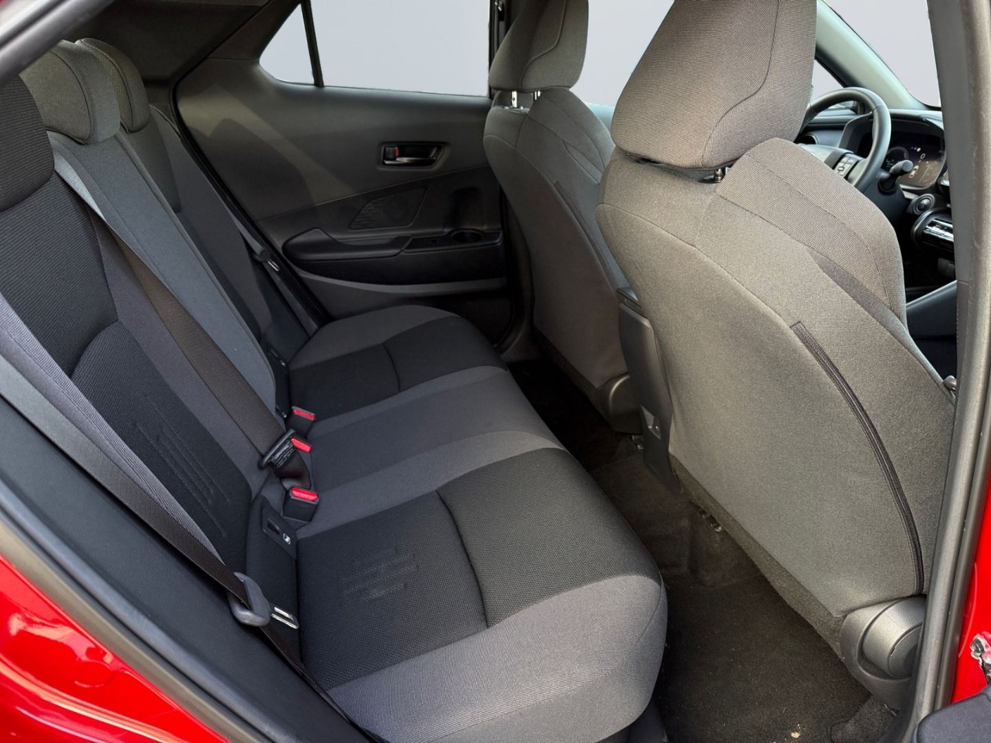 Toyota C-HR 2.0 Hybrid - Samsaru's Car Outlet