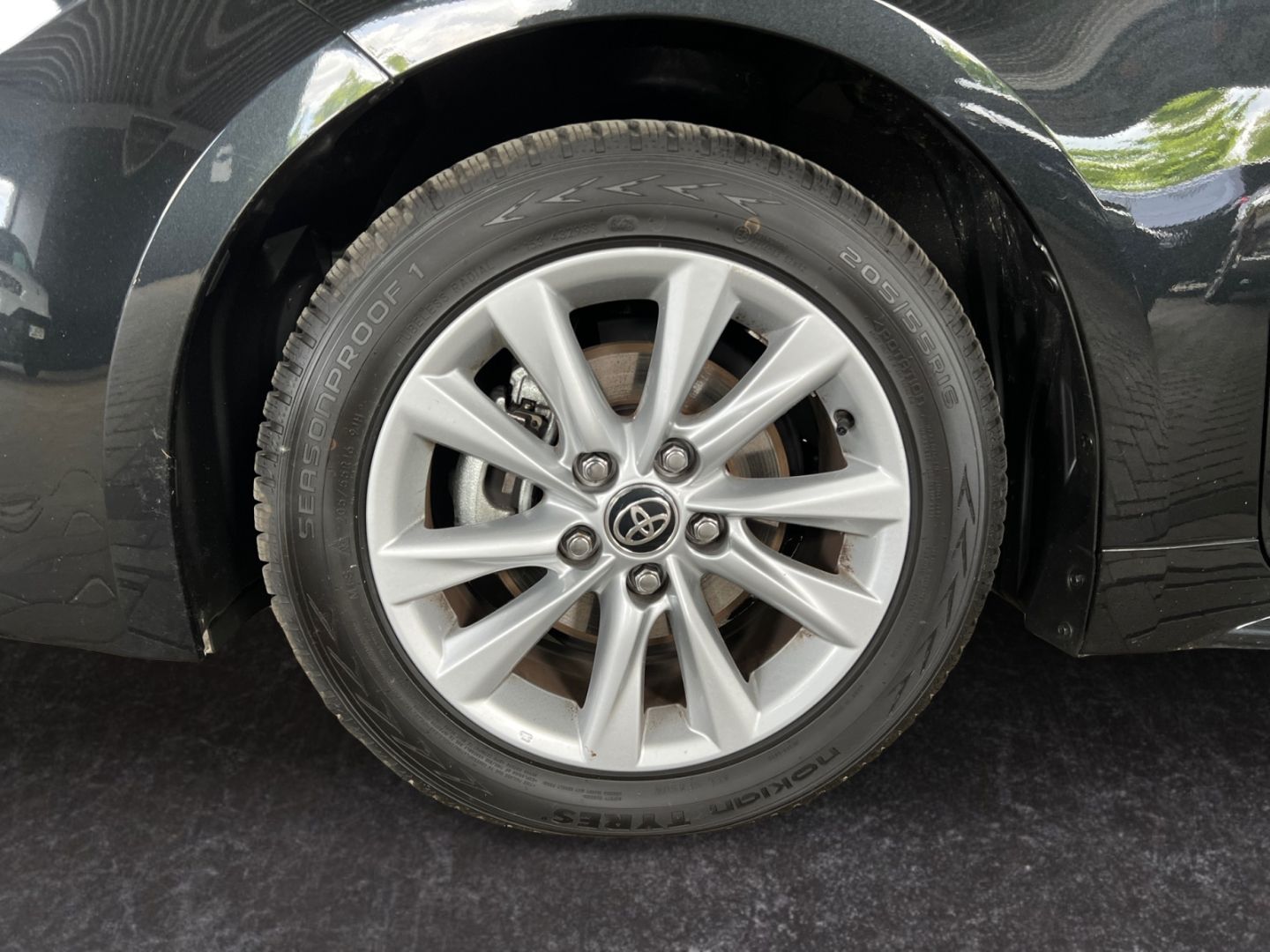 Toyota Corolla 1.8 Hybrid TS Business Edition *SHZ*CAM*