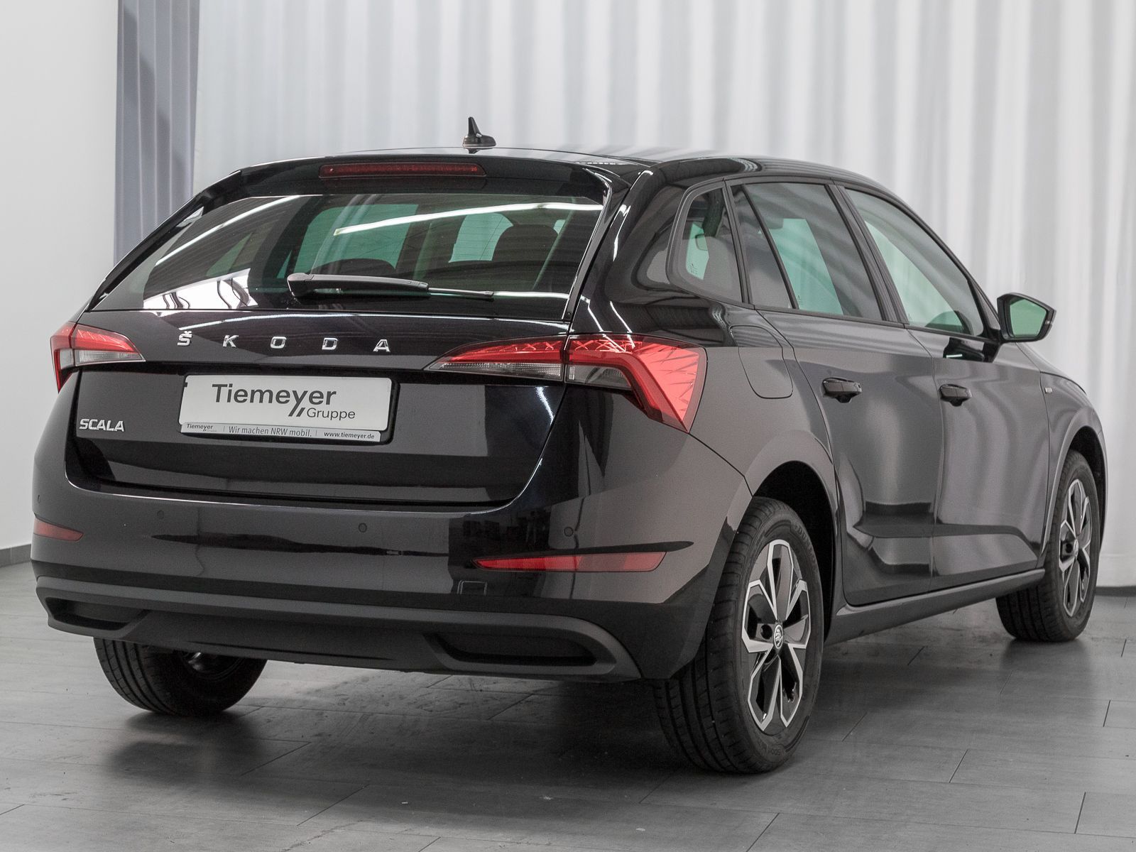 Skoda Scala 1.6 TDI DSG DRIVE - Samsaru's Car Outlet