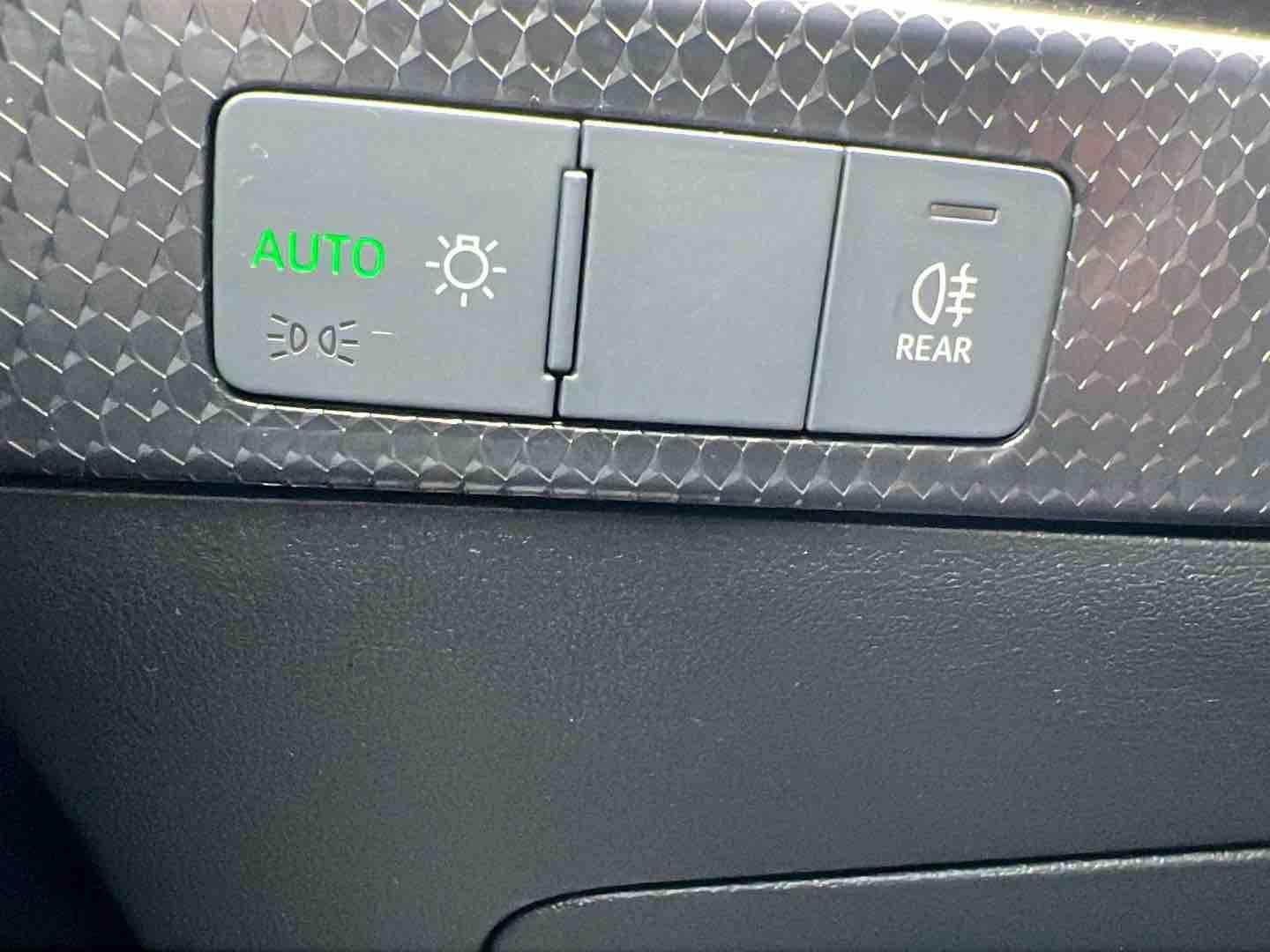 Audi A1 advanced Automatik *AppConnect, Kamera, PDC*