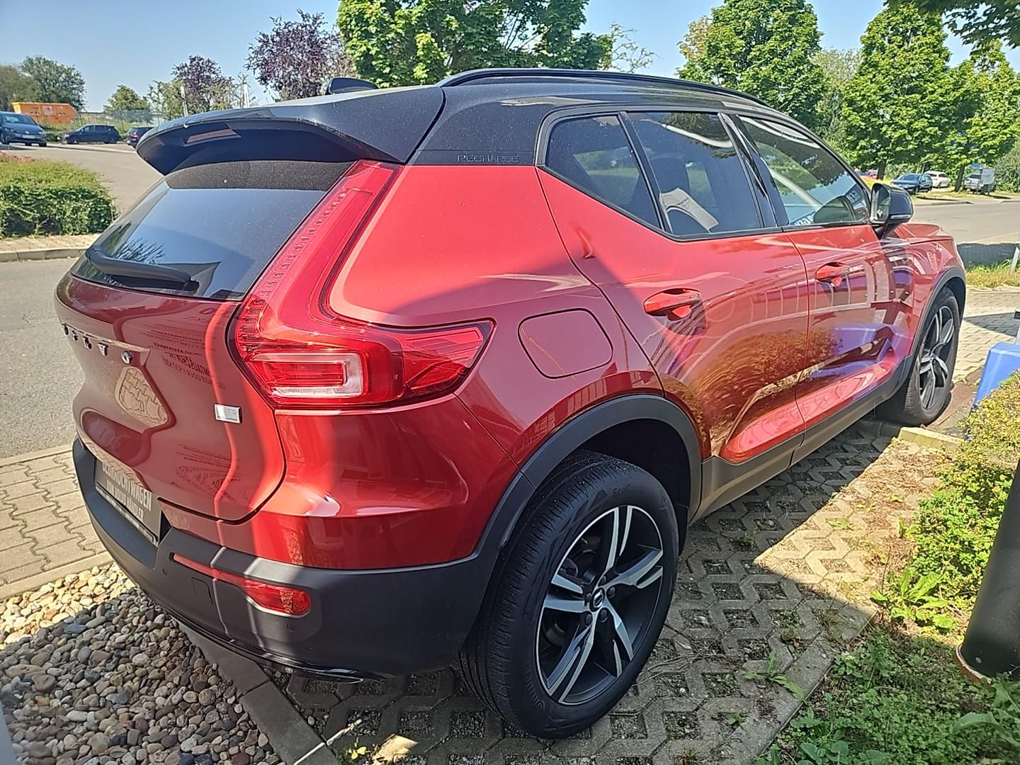Volvo XC40 T5 R-Design Expression Plug-In