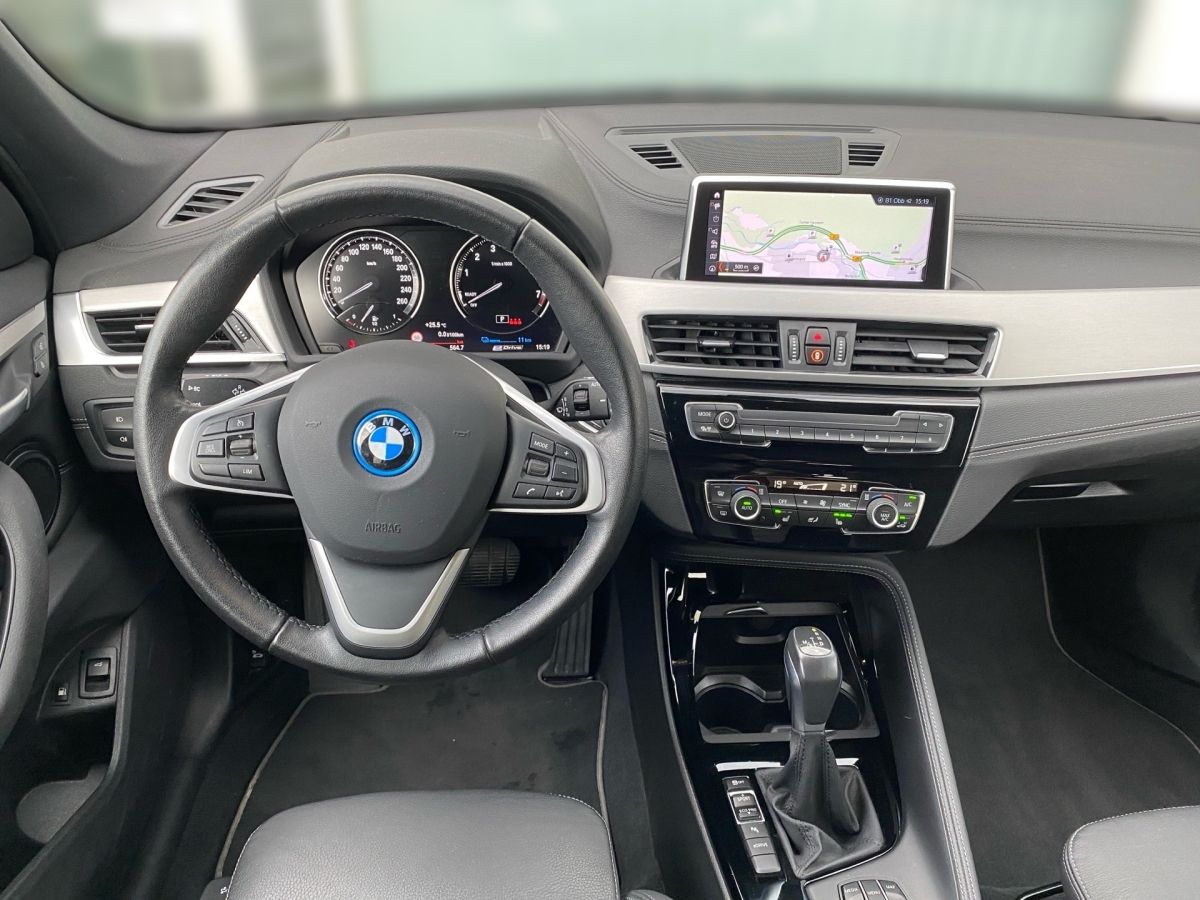 BMW X1 xDrive25e xLine - Samsaru's Car Outlet