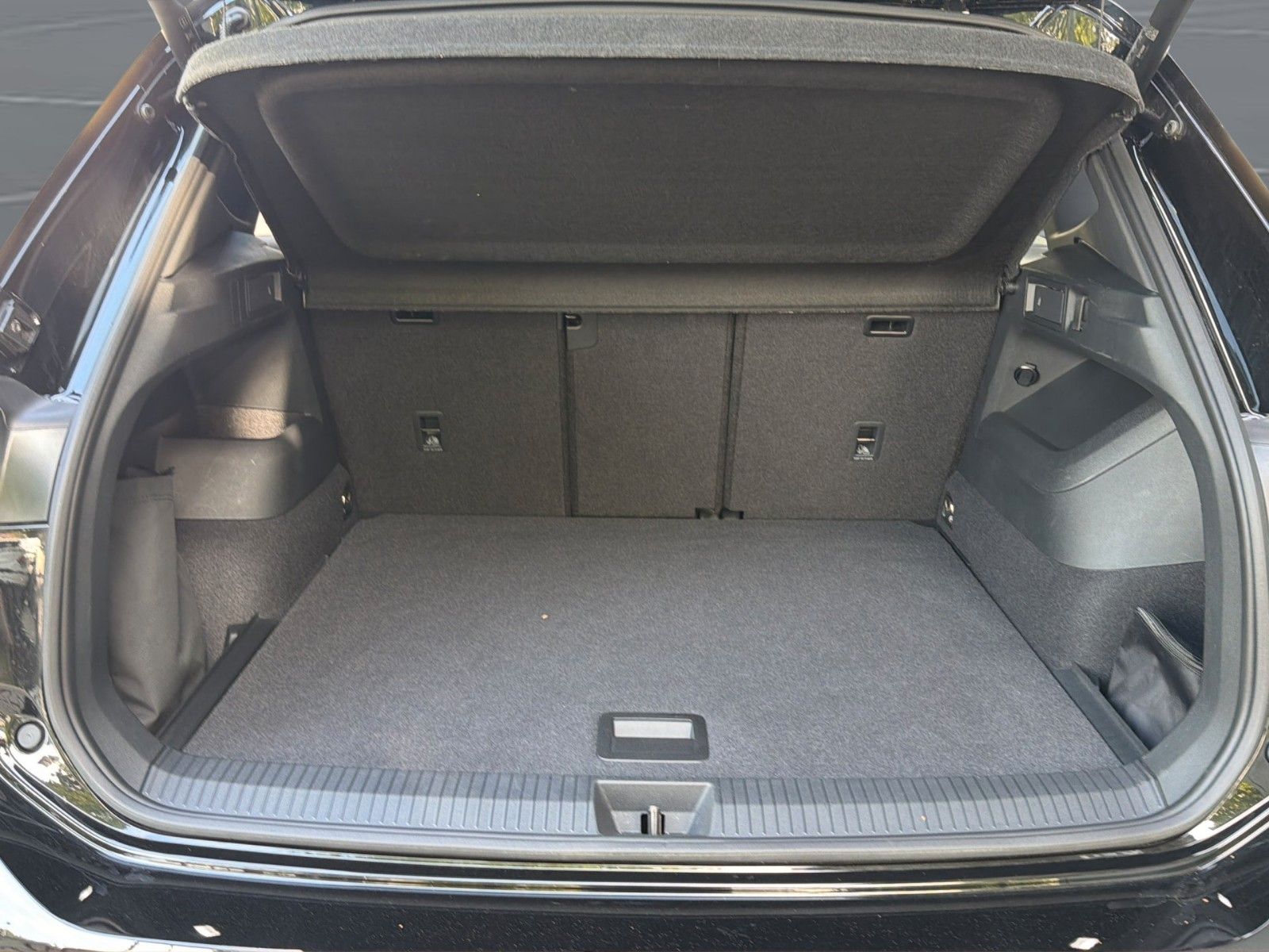 Volkswagen Tiguan 2.0 TDI 4M R Line 20" Nappa Pano HDMatrix