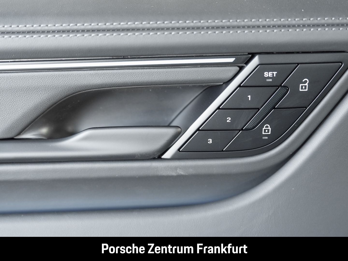 Porsche Macan 4S BOSE Luftfederung Panorama InnoDrive