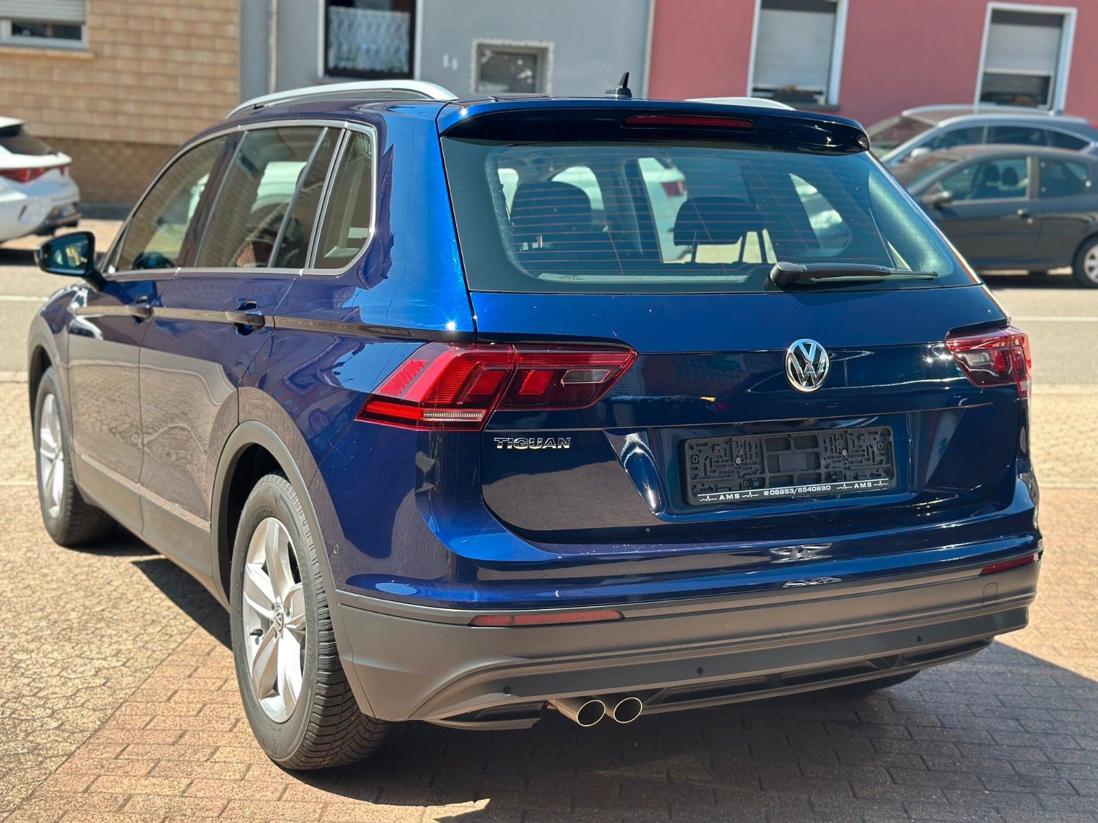 Volkswagen Tiguan Comfortline - Samsaru's Car Outlet