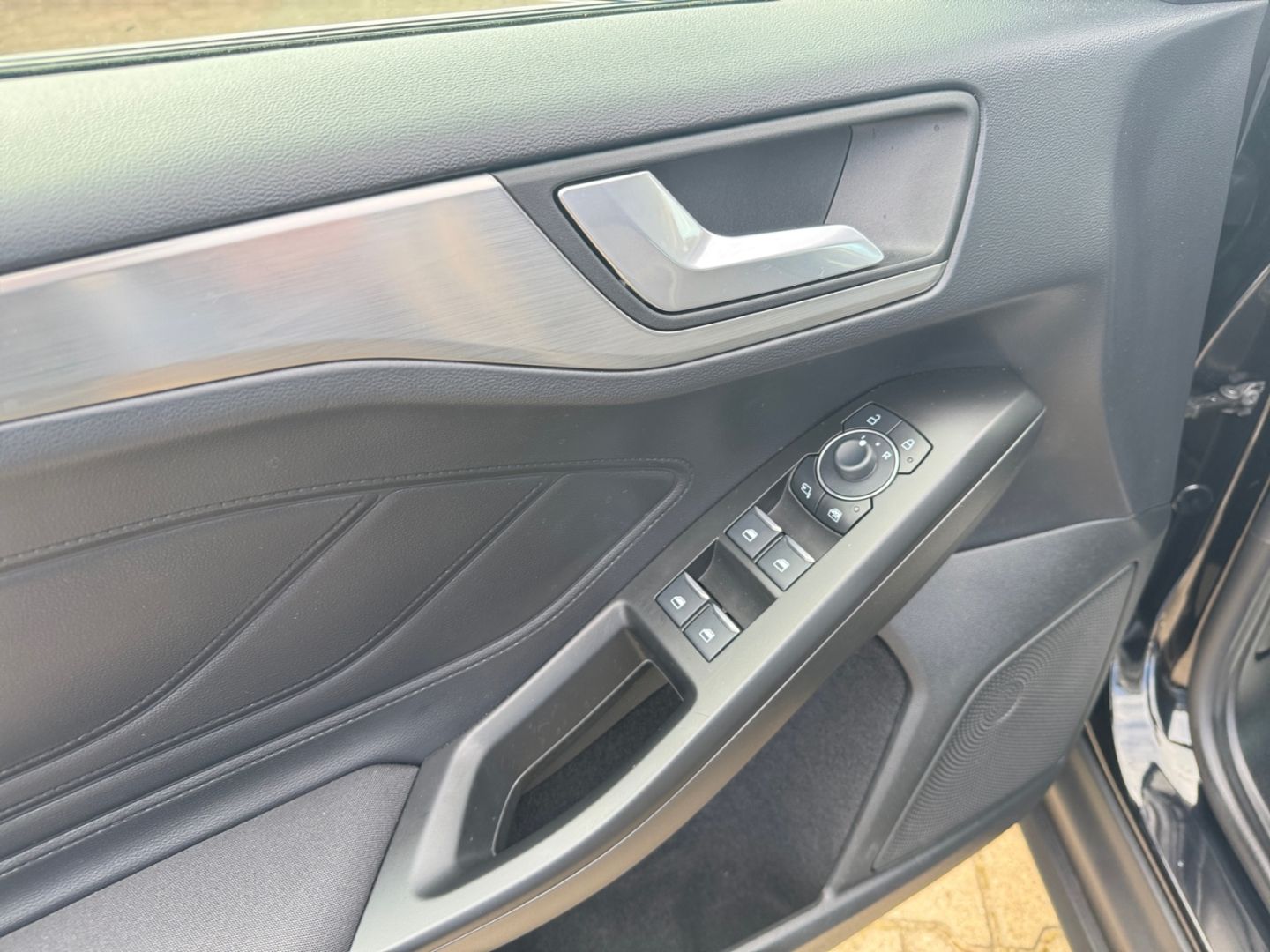 Ford Focus Turnier 1.5 EcoBlue TITANIUM *Matrix*AHK*
