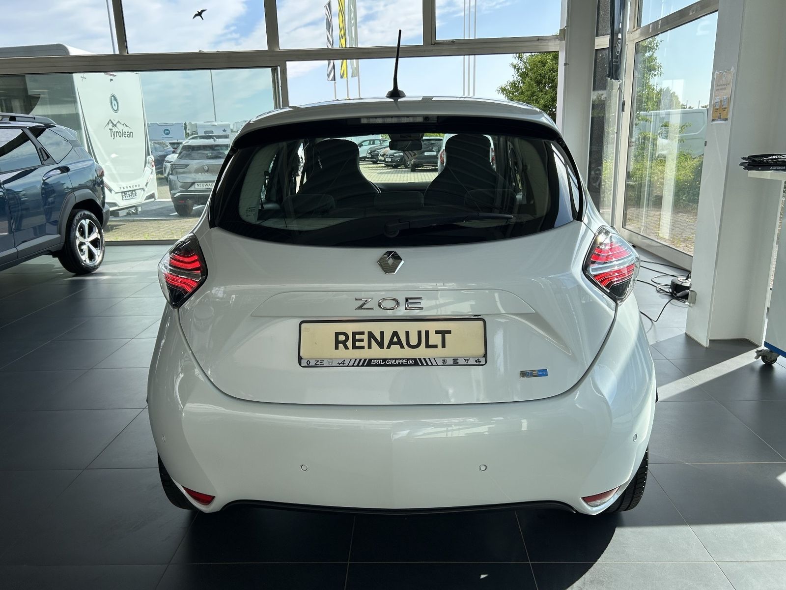 Renault ZOE EXPERIENCE R110 Z.E. 50 - Samsaru's Car Outlet