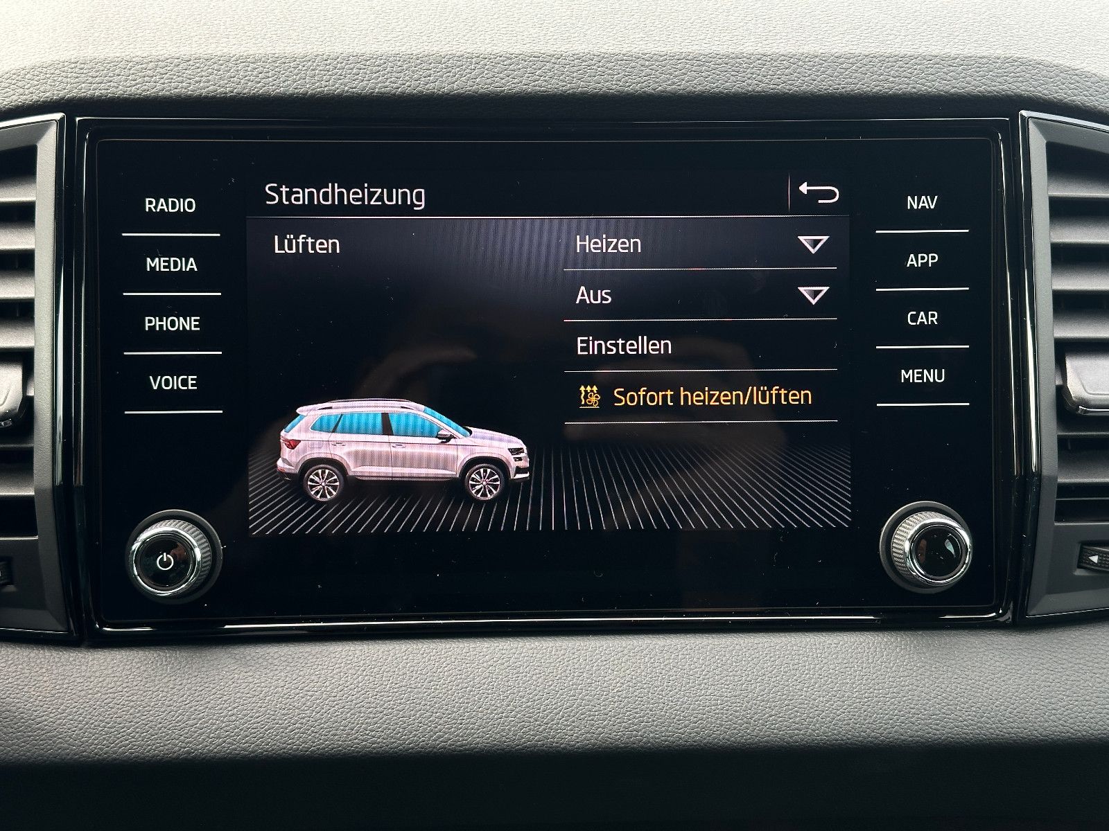 Skoda 190PS 4x4 DSG Sportline PADACH STHZ LM19"AHK