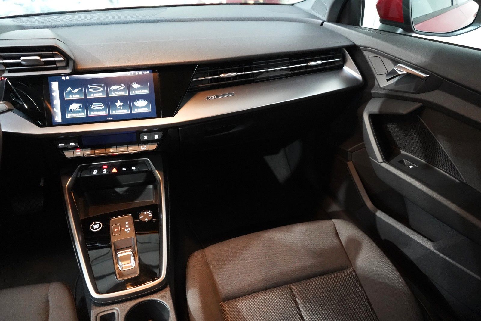 Audi A3 30 TFSI Advance - Samsaru's Car Outlet