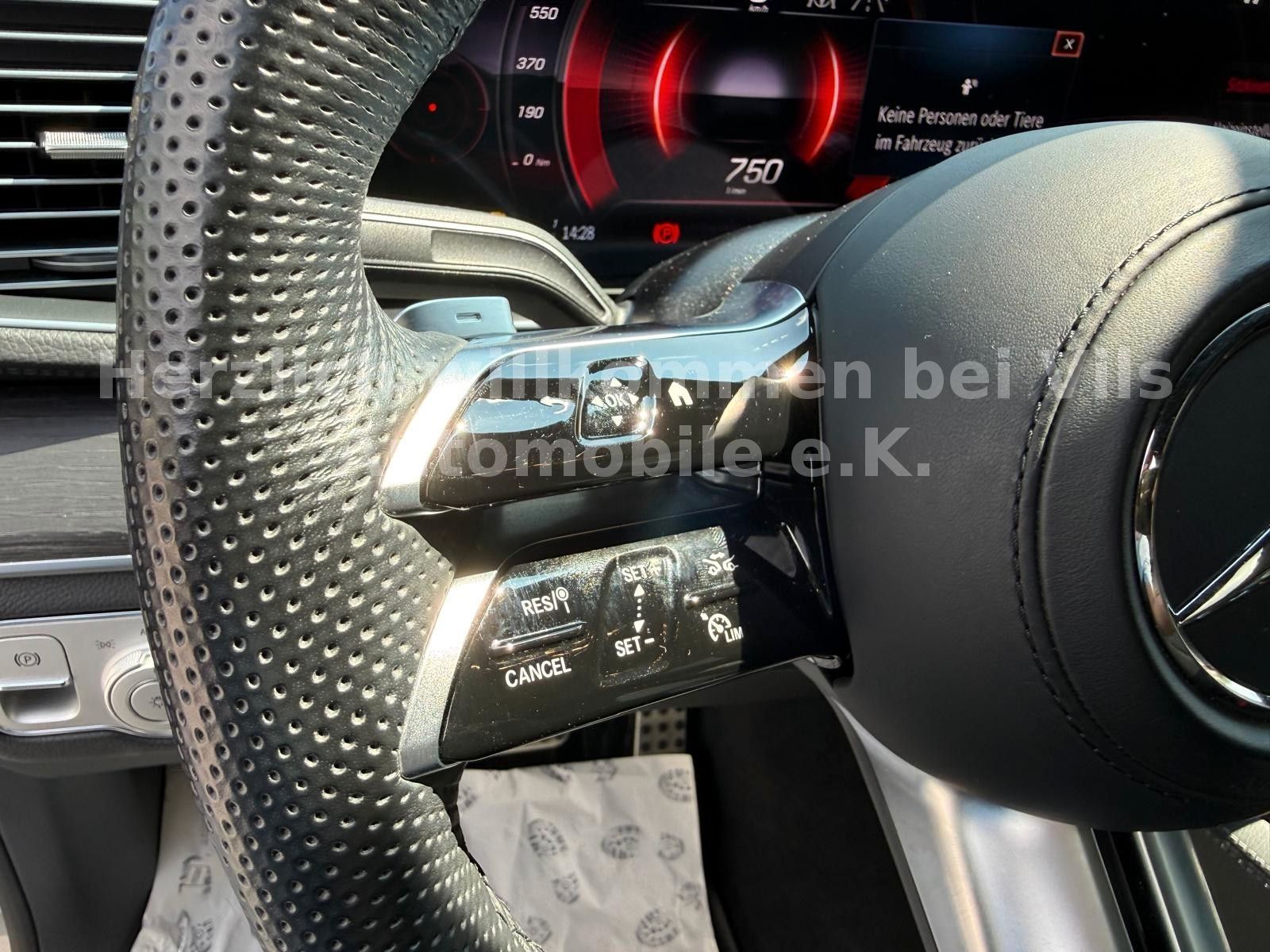 Mercedes-Benz GLE 300d 4M Coupe AMG *PANO*HUD*LUFT*BURM*21"*VO