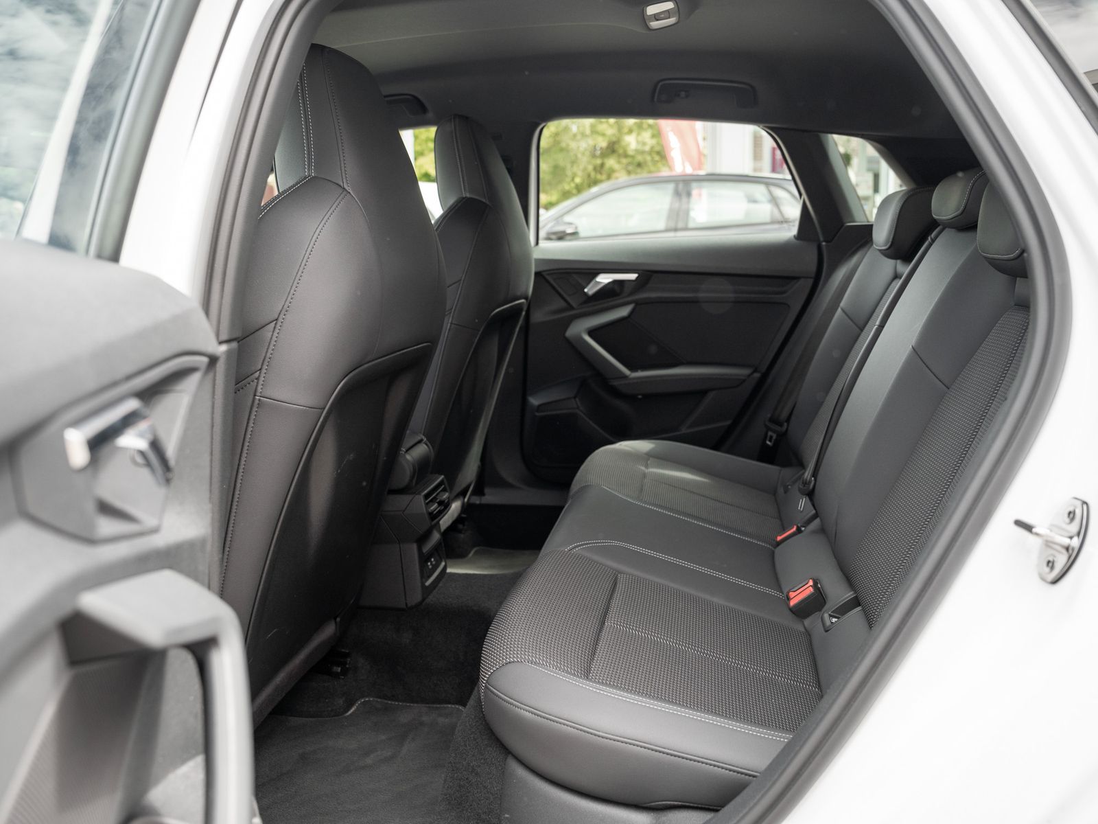 Audi A3 Sportback S line 35 - Samsaru's Car Outlet
