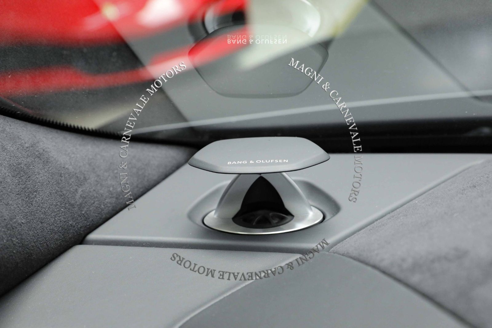 Lamborghini Urus - Samsaru's Car Outlet