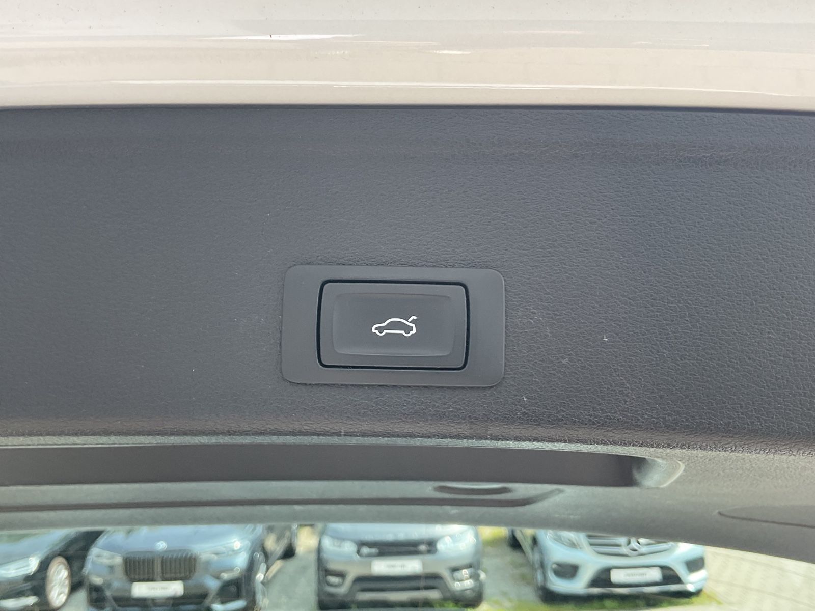 Audi A4 Avant 35 TFSI S-tronic - Samsaru's Car Outlet